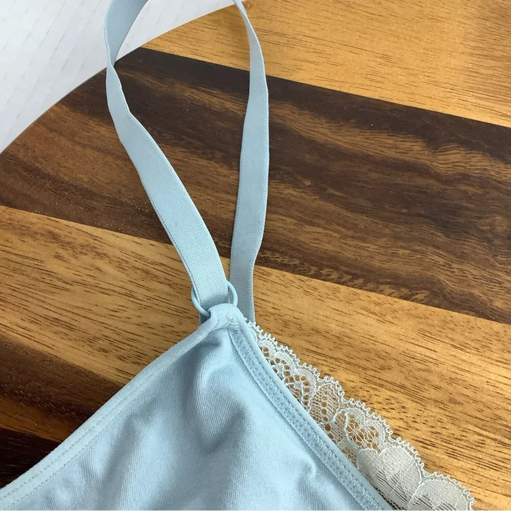 Cacique Bralette Bra 14/16 Nylon Spandex Blue Lace trim No Padding Wireless.